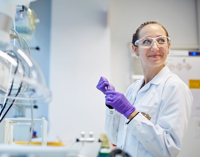 Female scientist in a laboratory